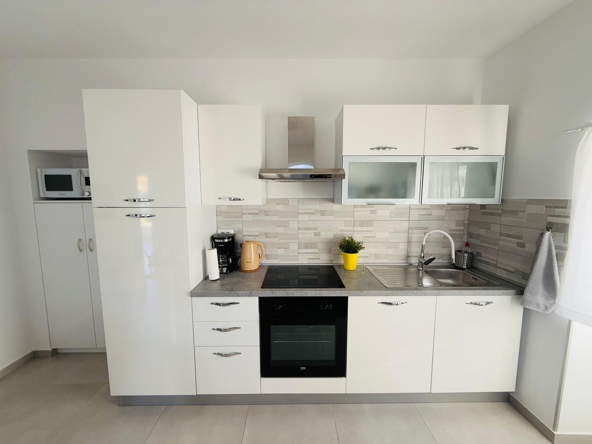 Apartment Erika - For 2 Near The Beach Pula Exterior photo
