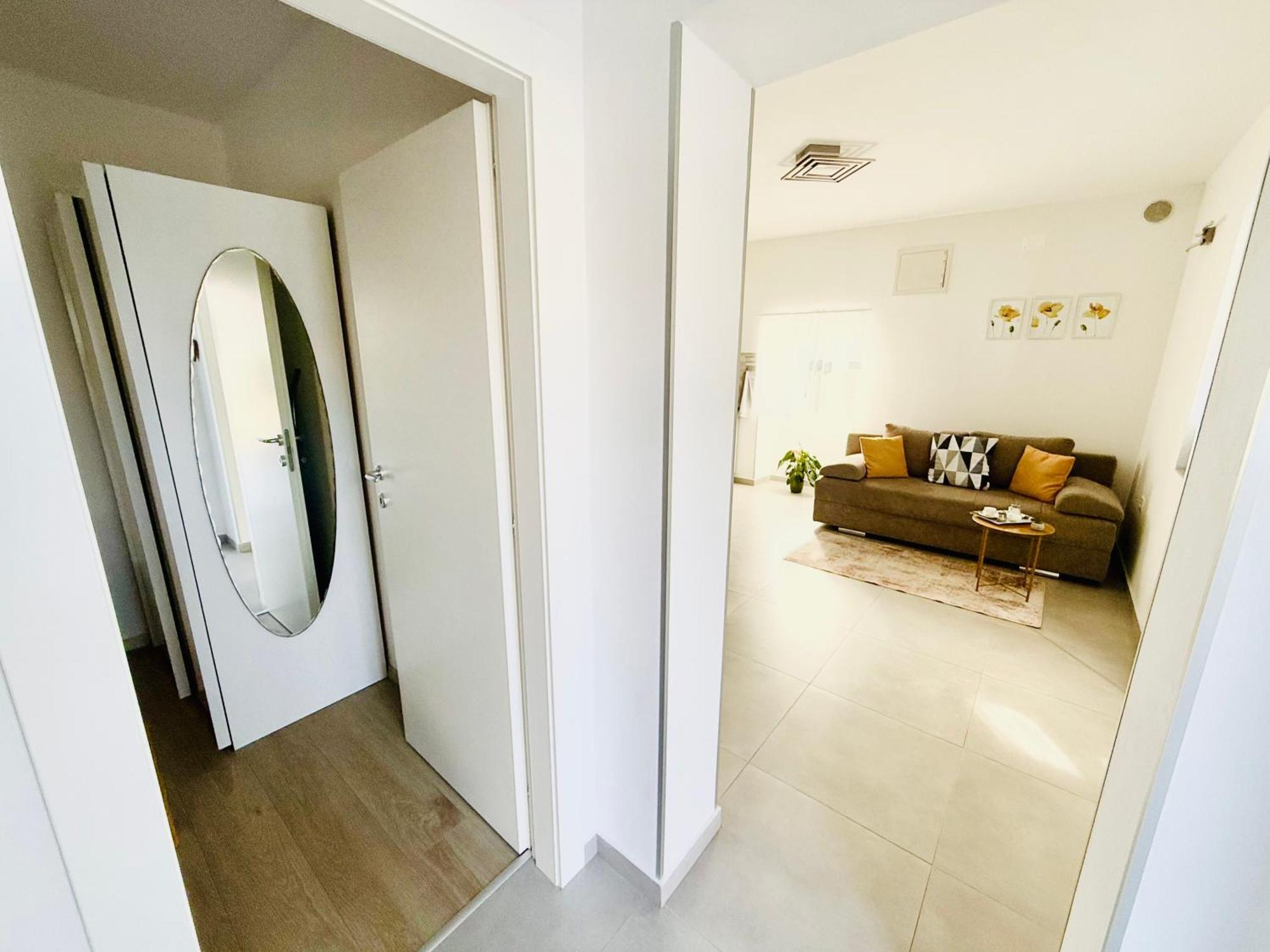Apartment Erika - For 2 Near The Beach Pula Exterior photo